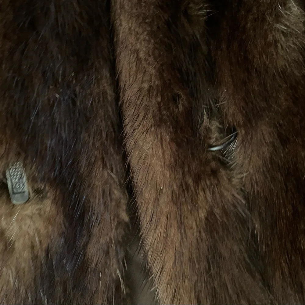 Mink coat - Picture 13 of 14